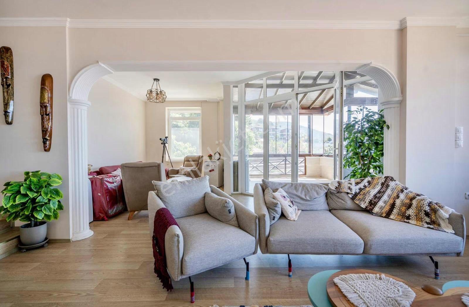 Mudanya'da Denize Sıfır Altınışık Villa Sitesinde Özel Villa - Görsel 13