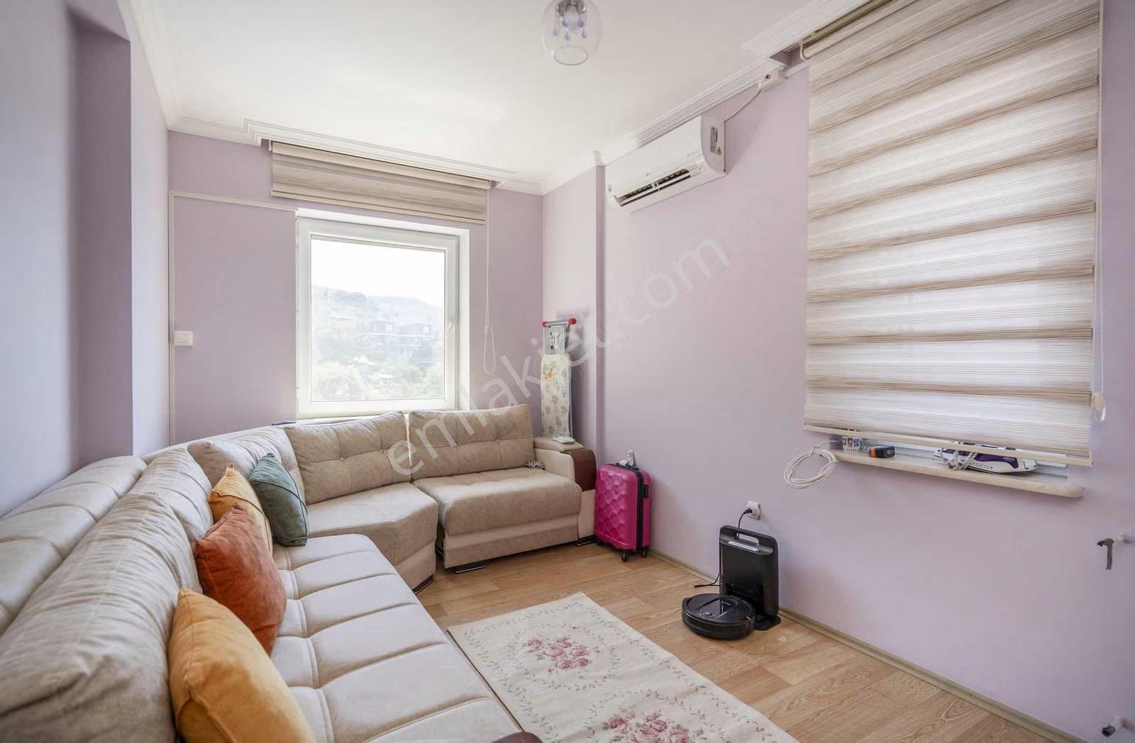 Mudanya'da Denize Sıfır Altınışık Villa Sitesinde Özel Villa - Görsel 4