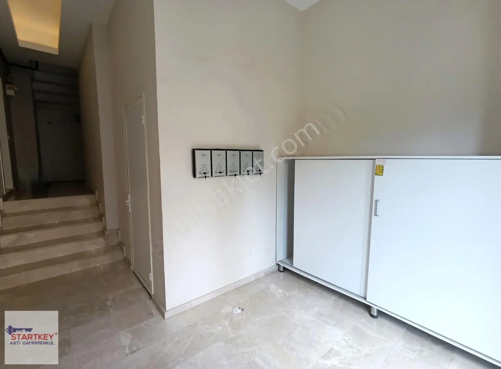 Karşıyaka Donanmacıda Aksoy Yakını Bahçeli 1+1 Kiralık Daire - Görsel 23