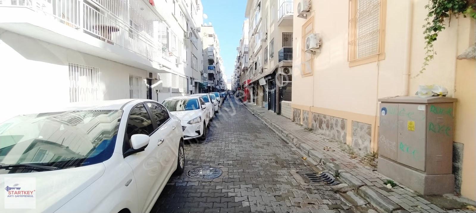 Karşıyaka Donanmacıda Aksoy Yakını Bahçeli 1+1 Kiralık Daire - Görsel 5