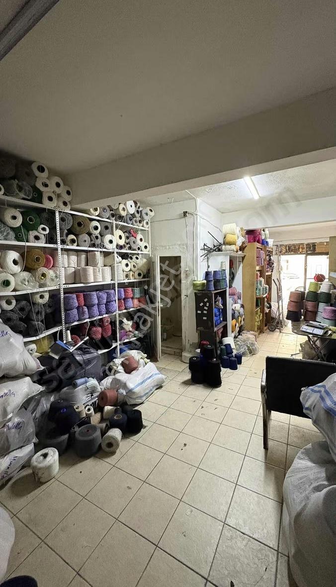 Bayrampaşa Orta Mah. Satılık 90m² Dükkan - Takasa Uygun - Görsel 4