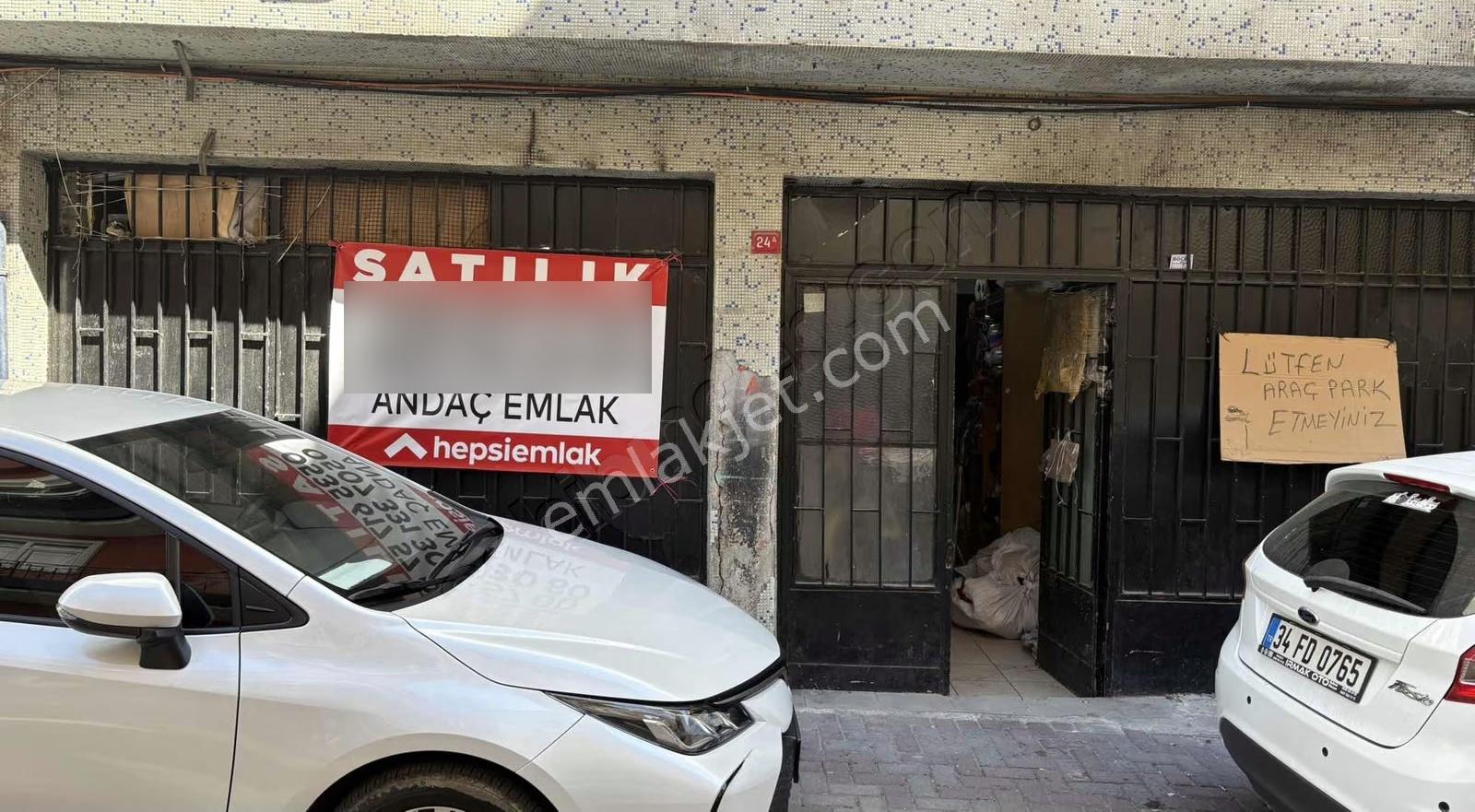 Bayrampaşa Orta Mah. Satılık 90m² Dükkan - Takasa Uygun
