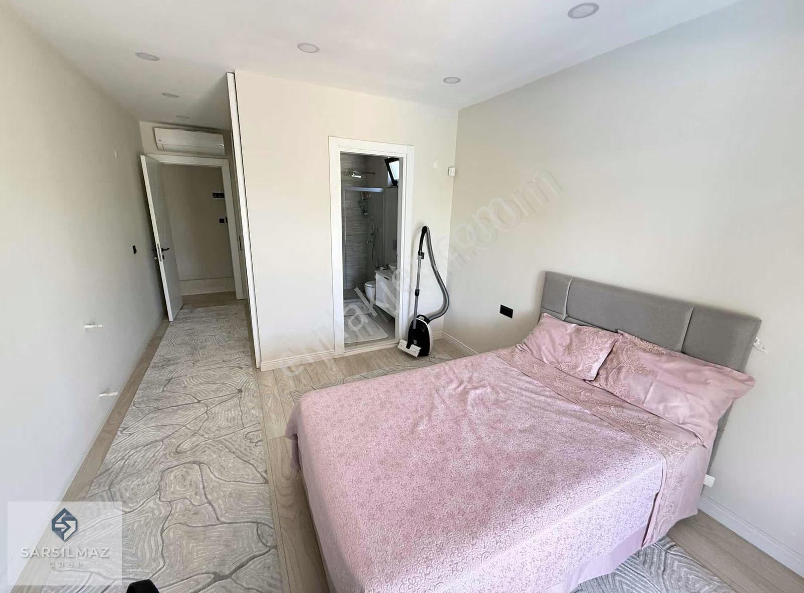 Duacı Mahallesinde Havuzlu Özel Yapım Lüks Müstakil Villa - Görsel 16