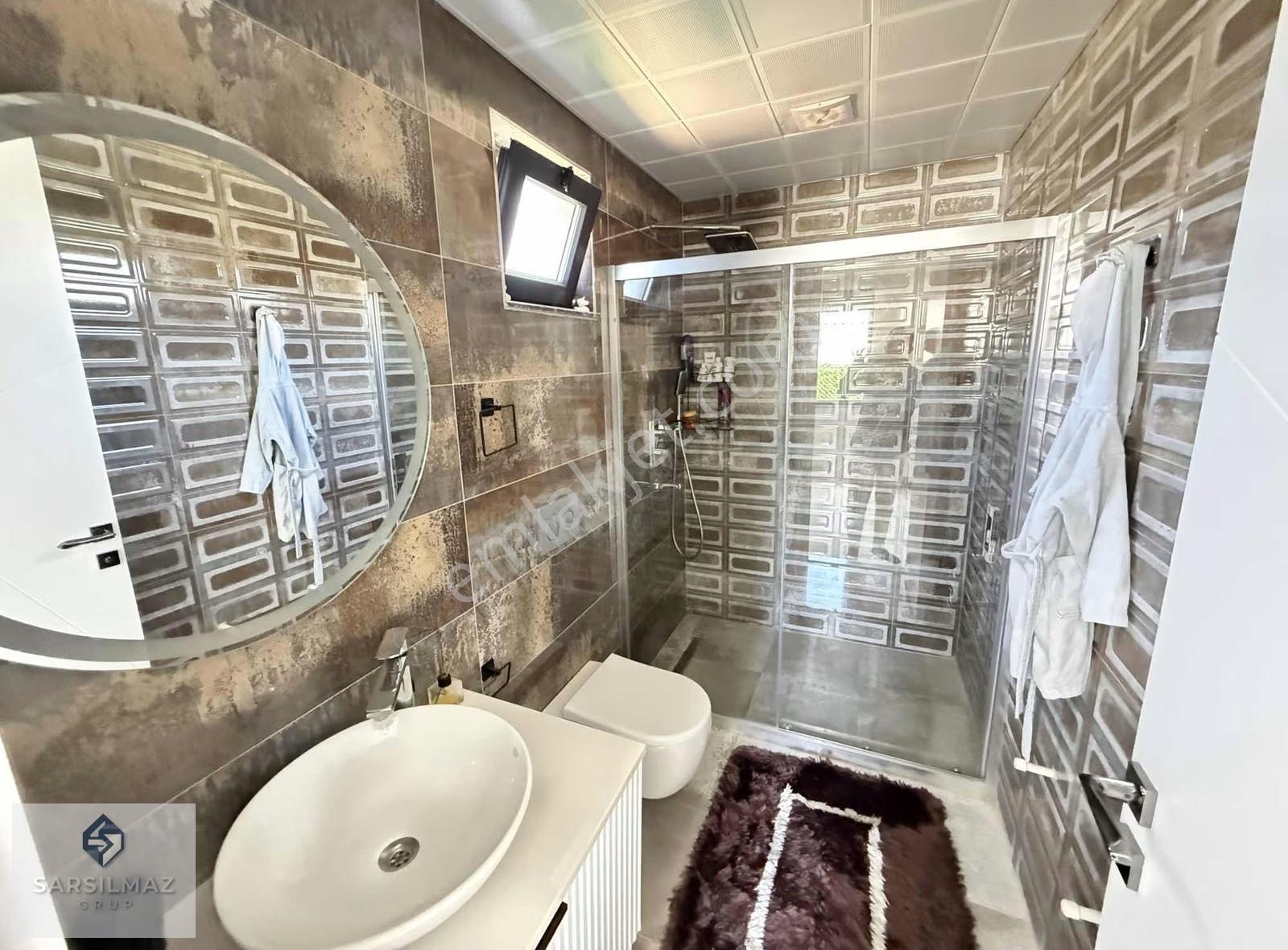 Duacı Mahallesinde Havuzlu Özel Yapım Lüks Müstakil Villa - Görsel 20