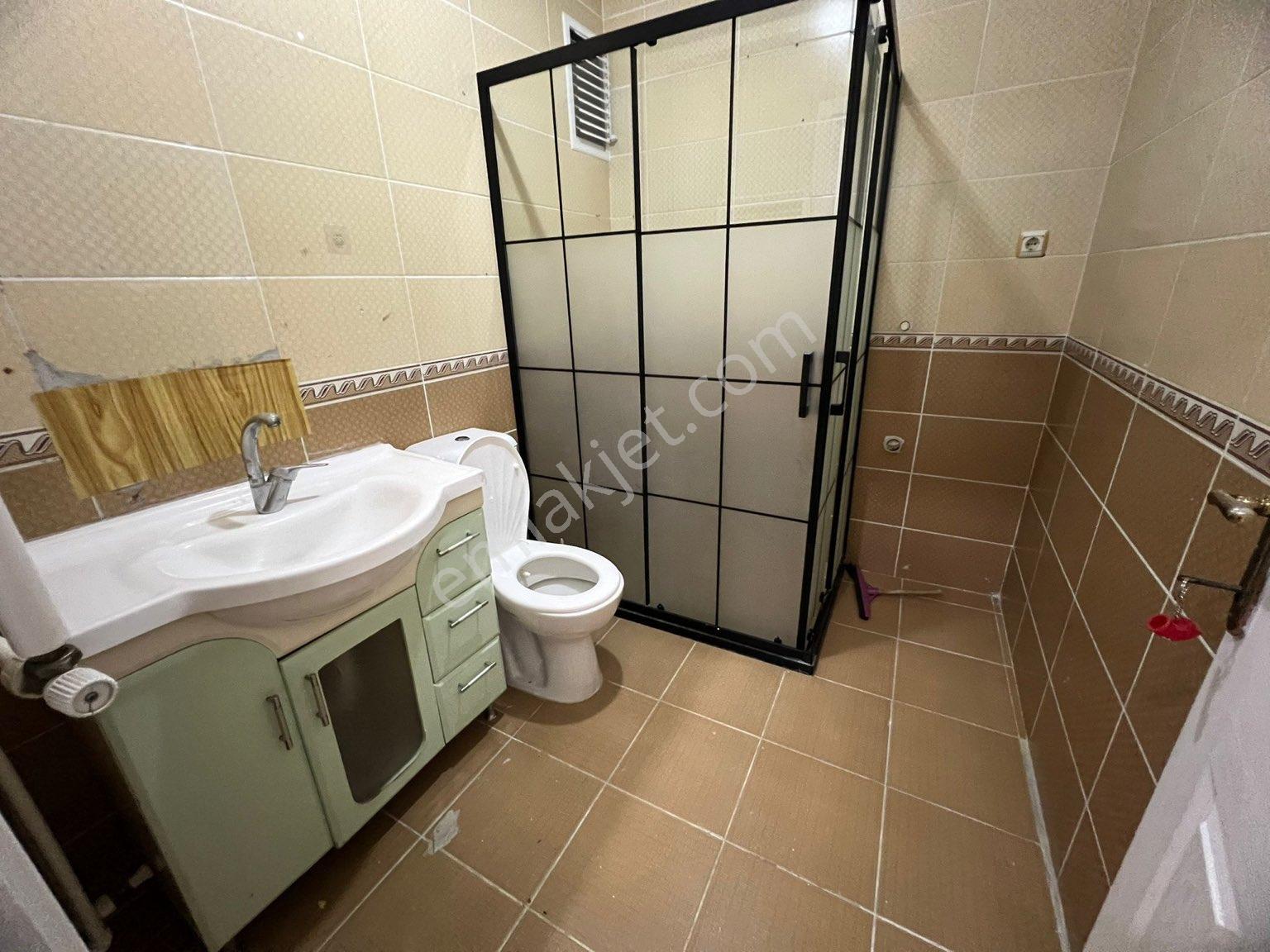 Uyanış Mah Kat Konumunda Asansörlü Masrafsız 3+1 Altı Tam Daire - Görsel 26