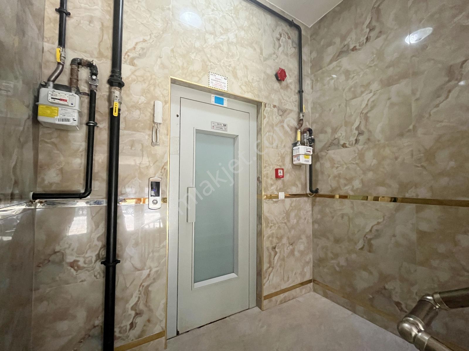 Kiralık 2+1 Daire - Kurtköy Merkez - Metroya Yakın - Ara Kat - Görsel 17