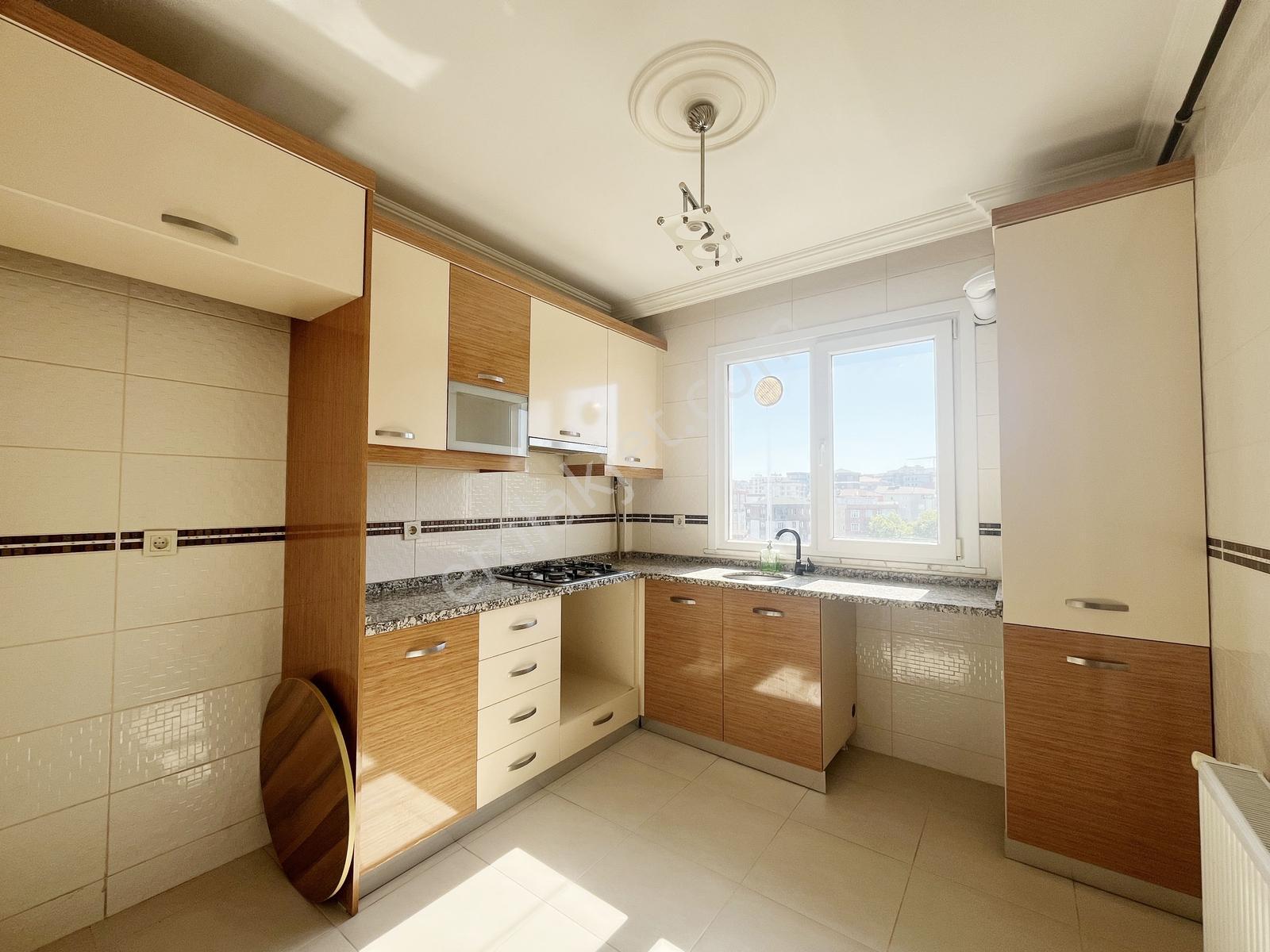 Kiralık 2+1 Daire - Kurtköy Merkez - Metroya Yakın - Ara Kat - Görsel 27