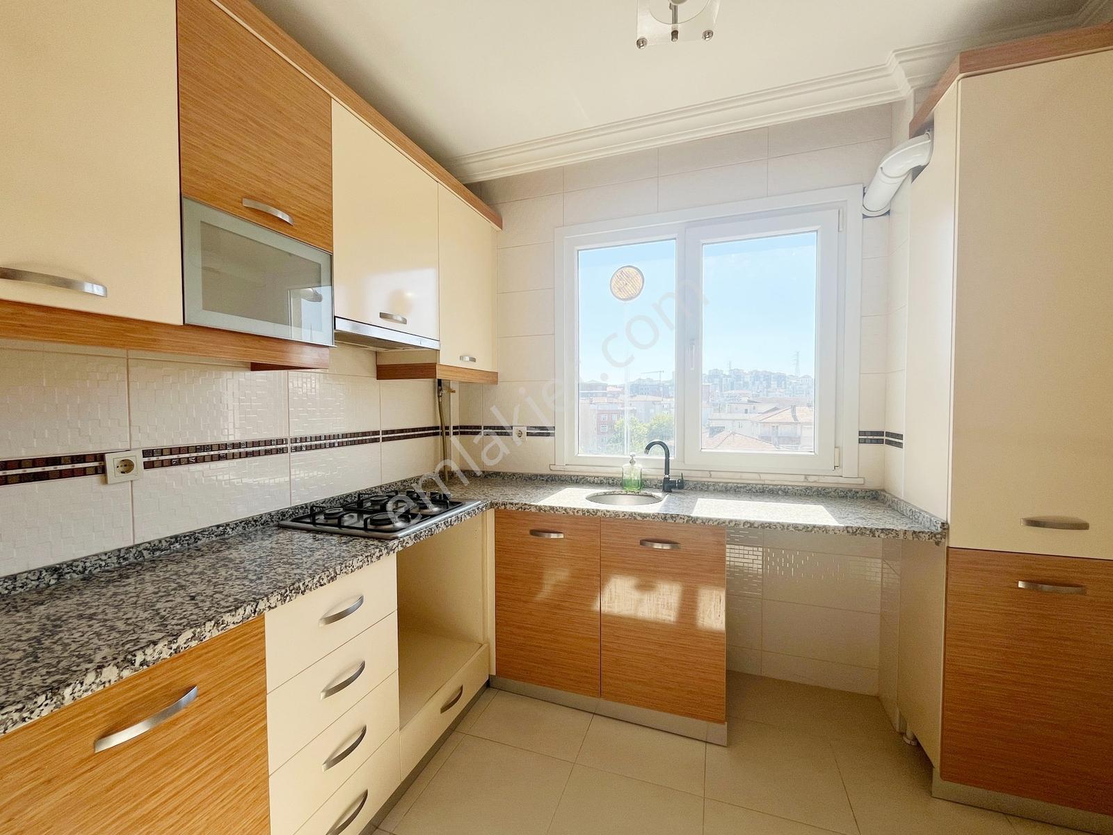 Kiralık 2+1 Daire - Kurtköy Merkez - Metroya Yakın - Ara Kat - Görsel 3