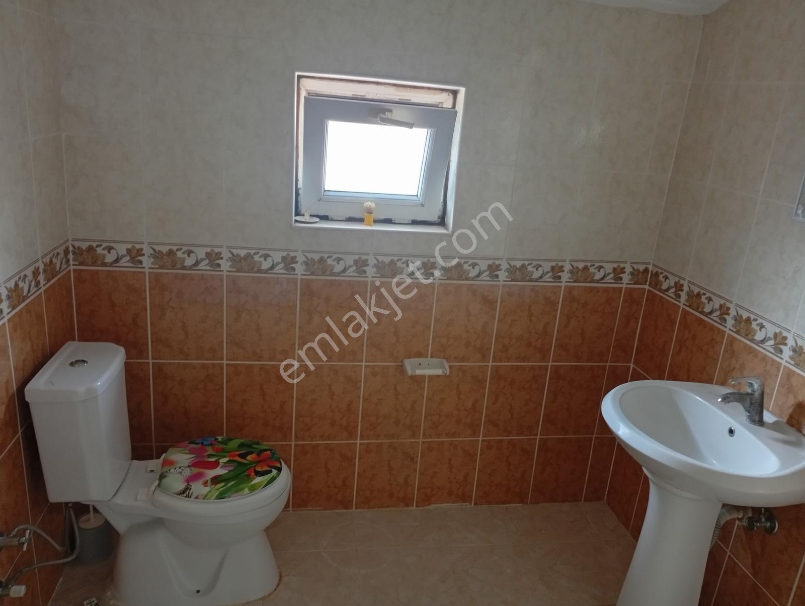 Özgür Çocuklar Parkı Yanında Kiralık Ultra Geniş 5+1 Dubleks - Görsel 18