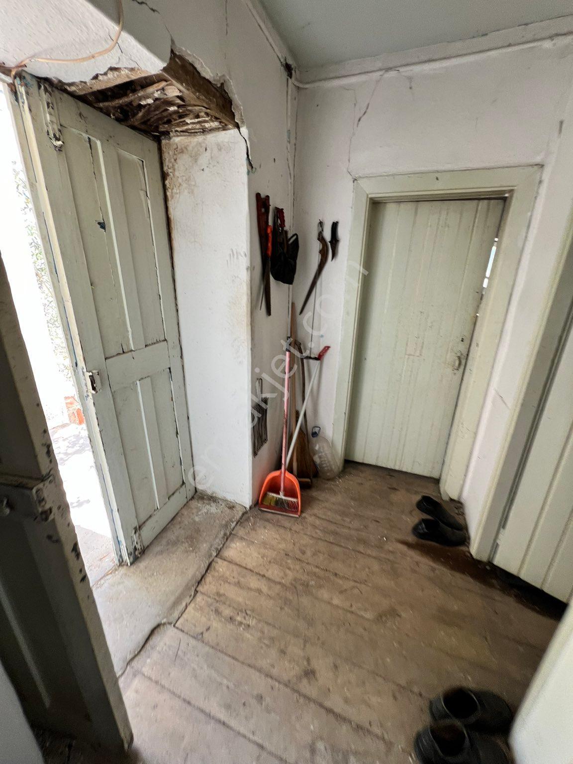 Edremit Çamcı Köyü’nde %40 İmarlı 183 M² Müstakil Ev Ve Arsa Fırsatı - Görsel 18