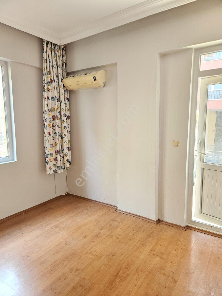 Kiralık 3+1 Daire 1 Kat Yeni Boyandı - Görsel 3