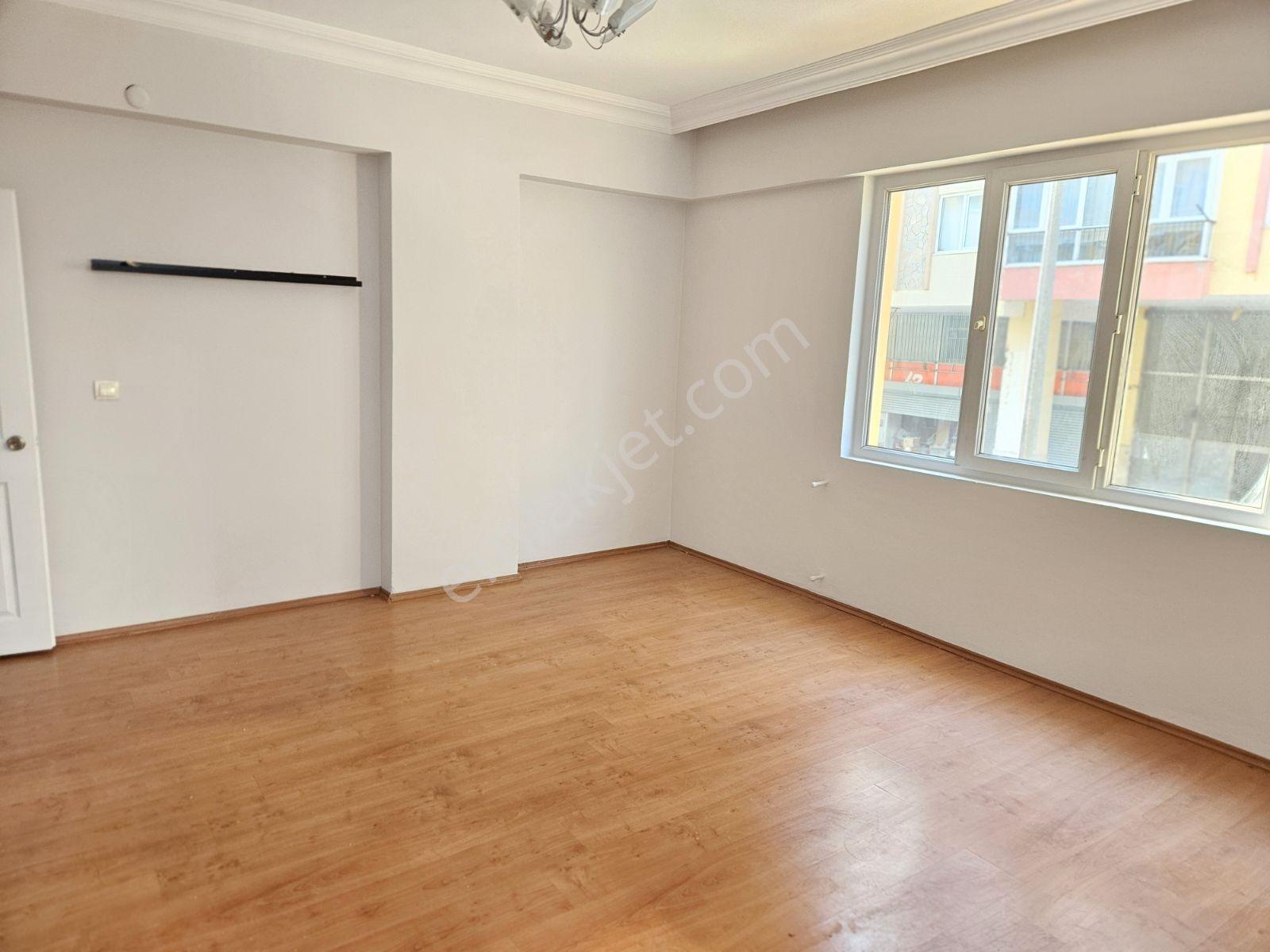 Kiralık 3+1 Daire 1 Kat Yeni Boyandı - Görsel 8