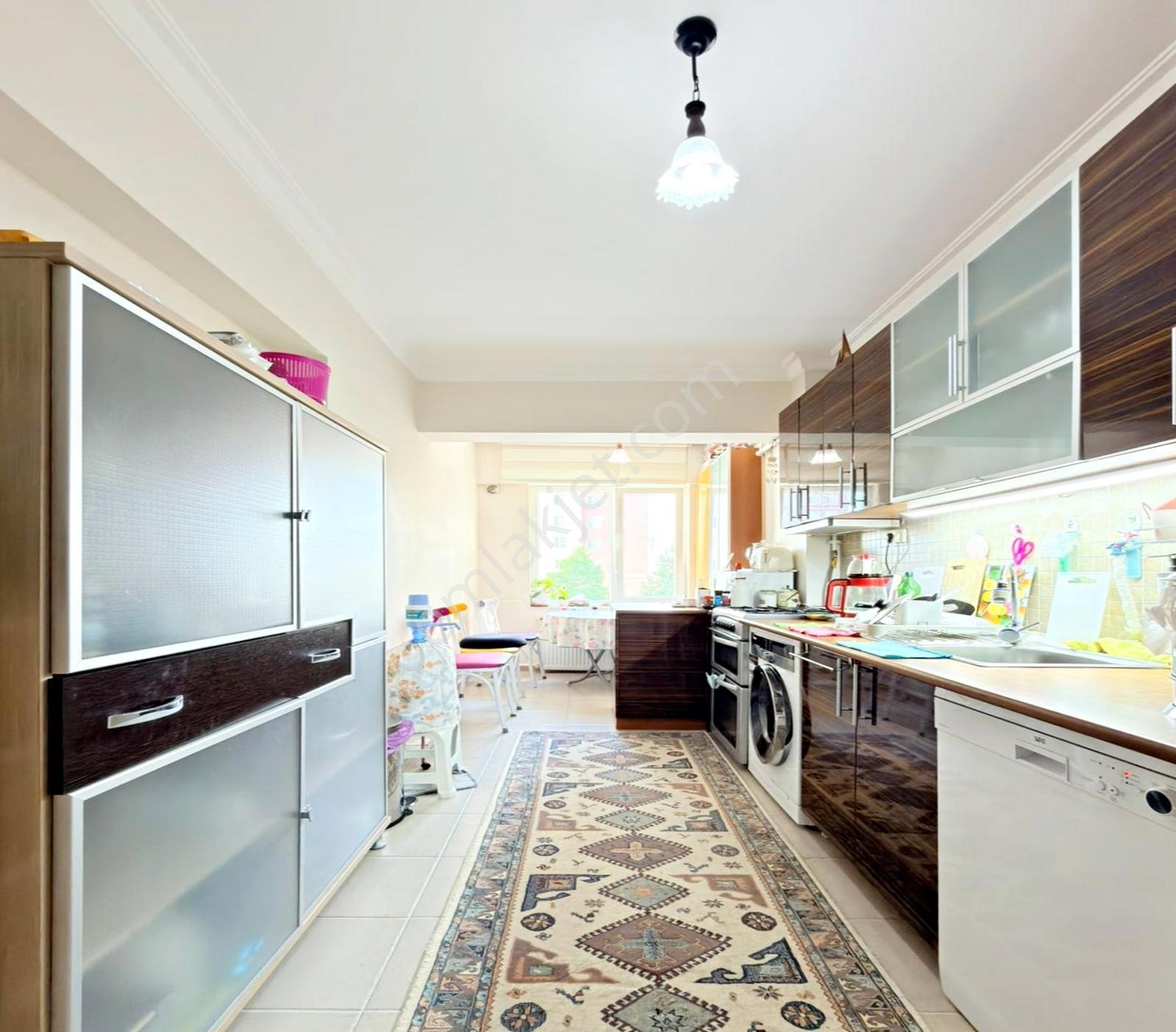 Barış Mahallesi Kat Mülkiyetli 2008 Yapım 3+1 Satılık Daire