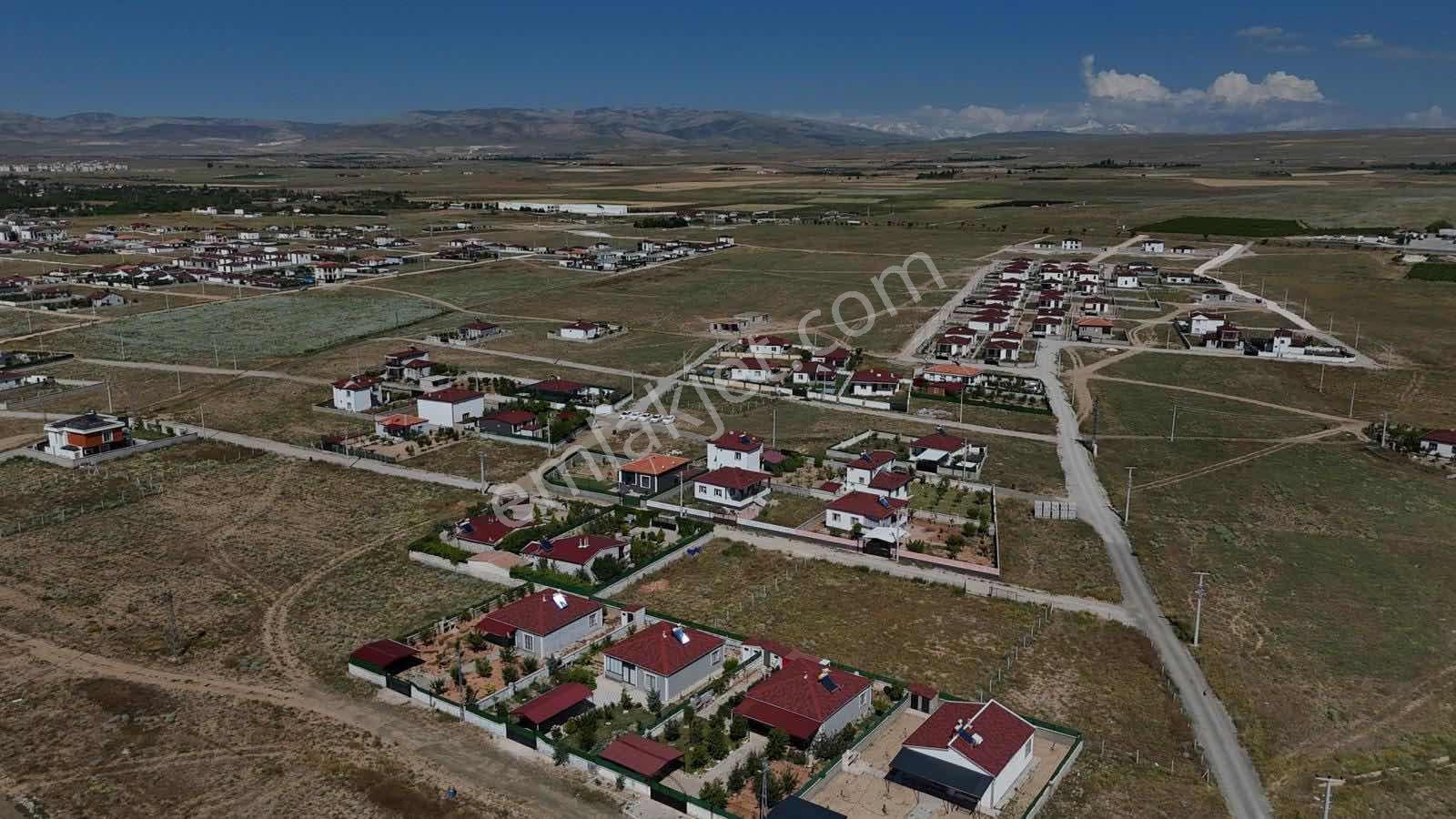 Emin Emlak Bor Kemerhisar Çayırda Satılık 573 M2 Uygun Arsa - Görsel 4