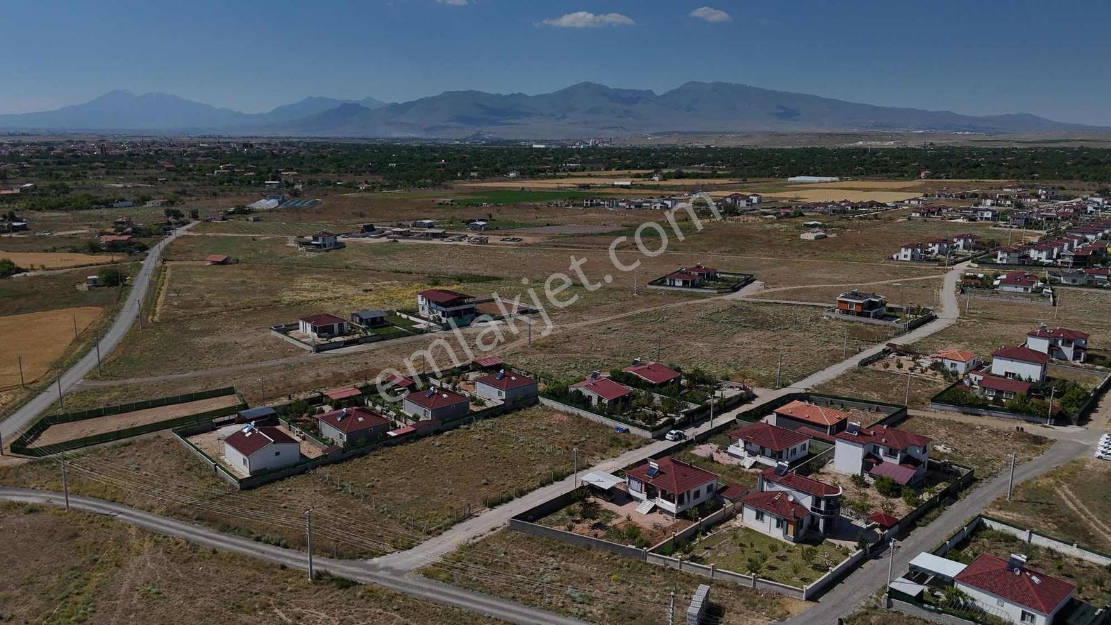 Emin Emlak Bor Kemerhisar Çayırda Satılık 573 M2 Uygun Arsa - Görsel 27