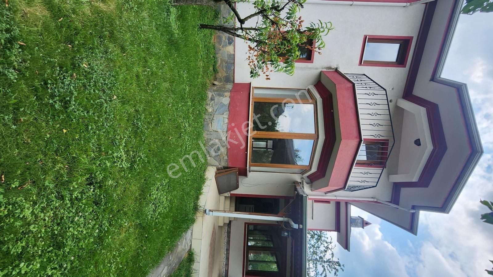Kariyer'den Kemalpaşa Mah. 5+1 220 M² Kiralık Tripleks Villa - Görsel 24