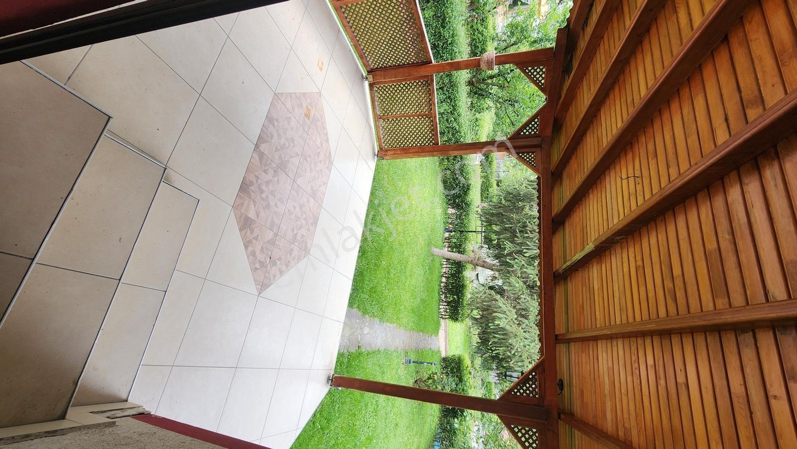 Kariyer'den Kemalpaşa Mah. 5+1 220 M² Kiralık Tripleks Villa - Görsel 9