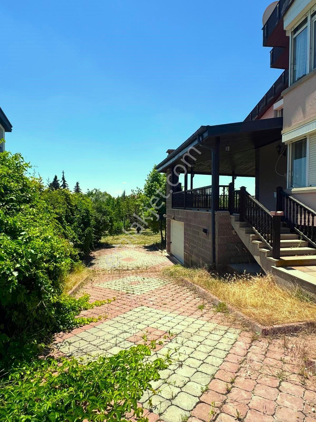 Turyap'tan Gölbaşı Ballıkpınar'da1500m² Arsası İçinde Köşe Villa - Görsel 4