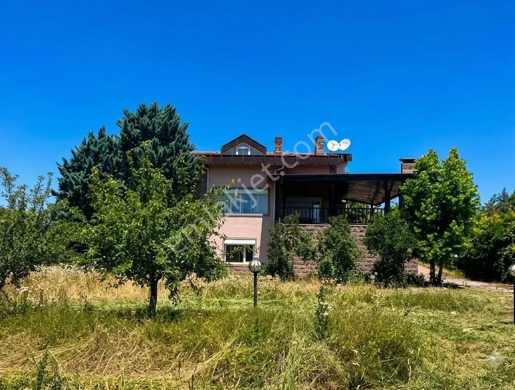 Turyap'tan Gölbaşı Ballıkpınar'da1500m² Arsası İçinde Köşe Villa