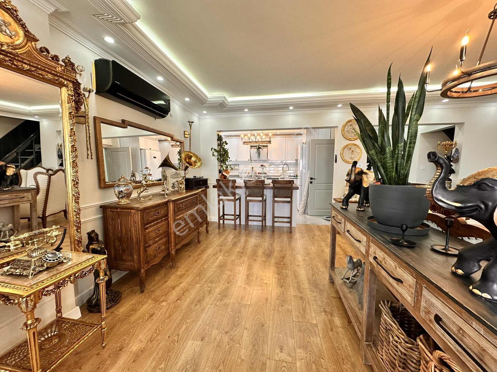 Deniz Manzaralı Lüks 5+1 Müstakil Villa Tam Eşyalı Havuzlu - Görsel 35