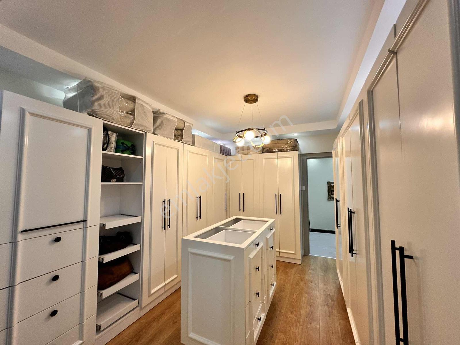Deniz Manzaralı Lüks 5+1 Müstakil Villa Tam Eşyalı Havuzlu - Görsel 46