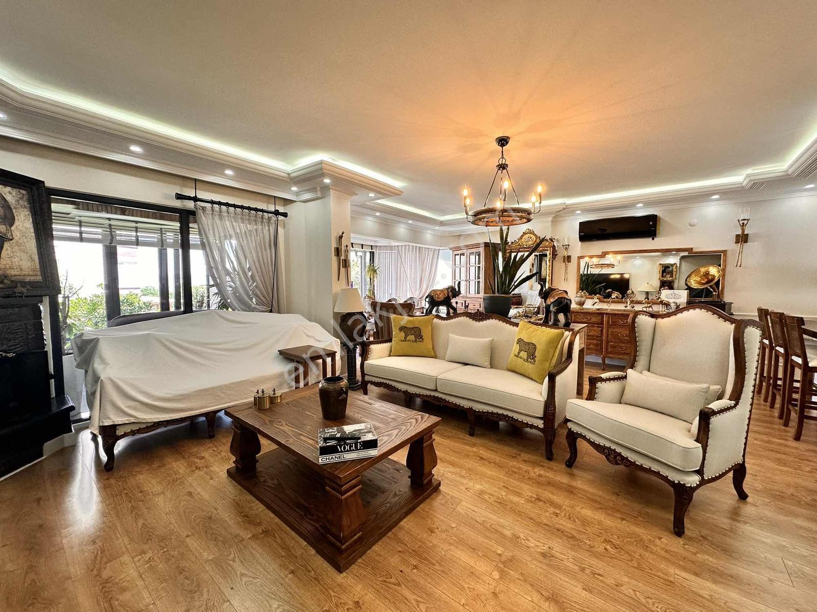 Deniz Manzaralı Lüks 5+1 Müstakil Villa Tam Eşyalı Havuzlu - Görsel 36