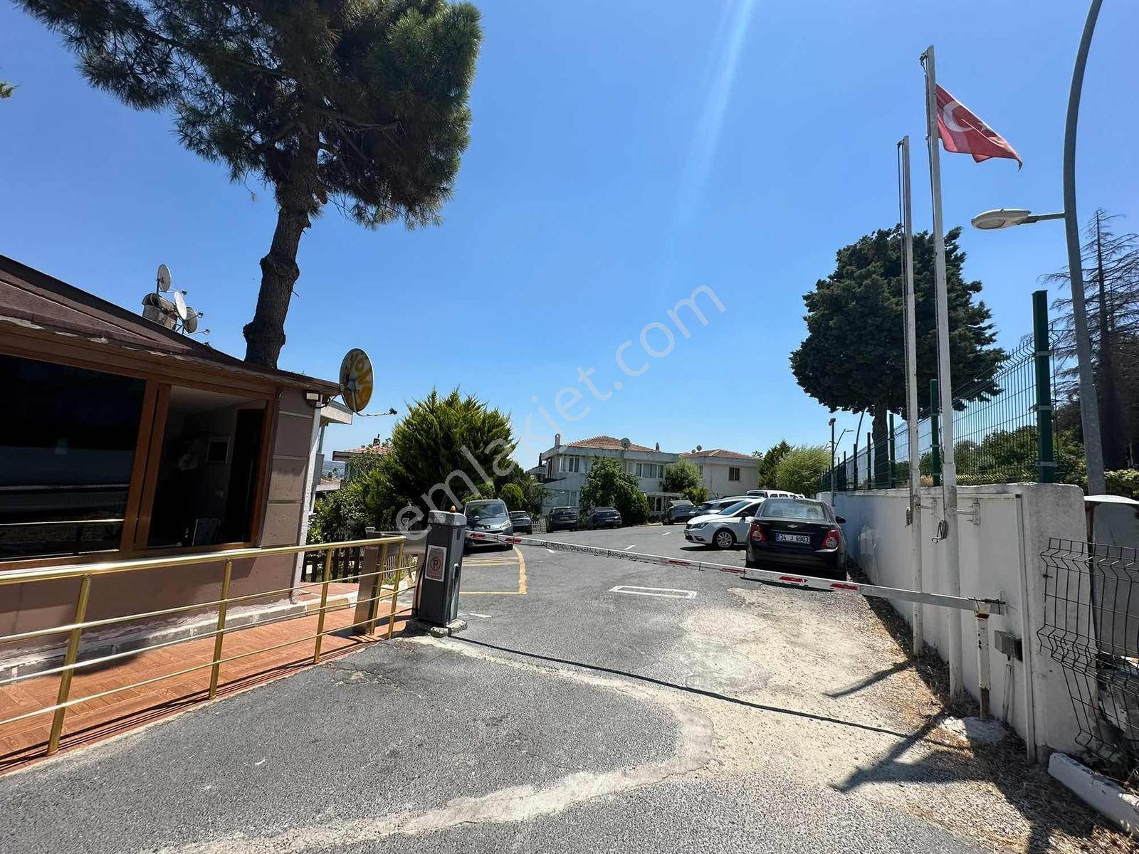 Deniz Manzaralı Lüks 5+1 Müstakil Villa Tam Eşyalı Havuzlu - Görsel 15