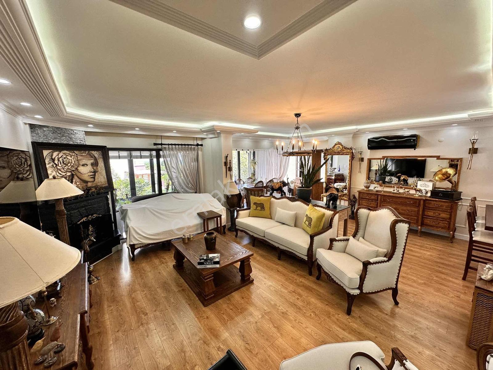 Deniz Manzaralı Lüks 5+1 Müstakil Villa Tam Eşyalı Havuzlu - Görsel 37