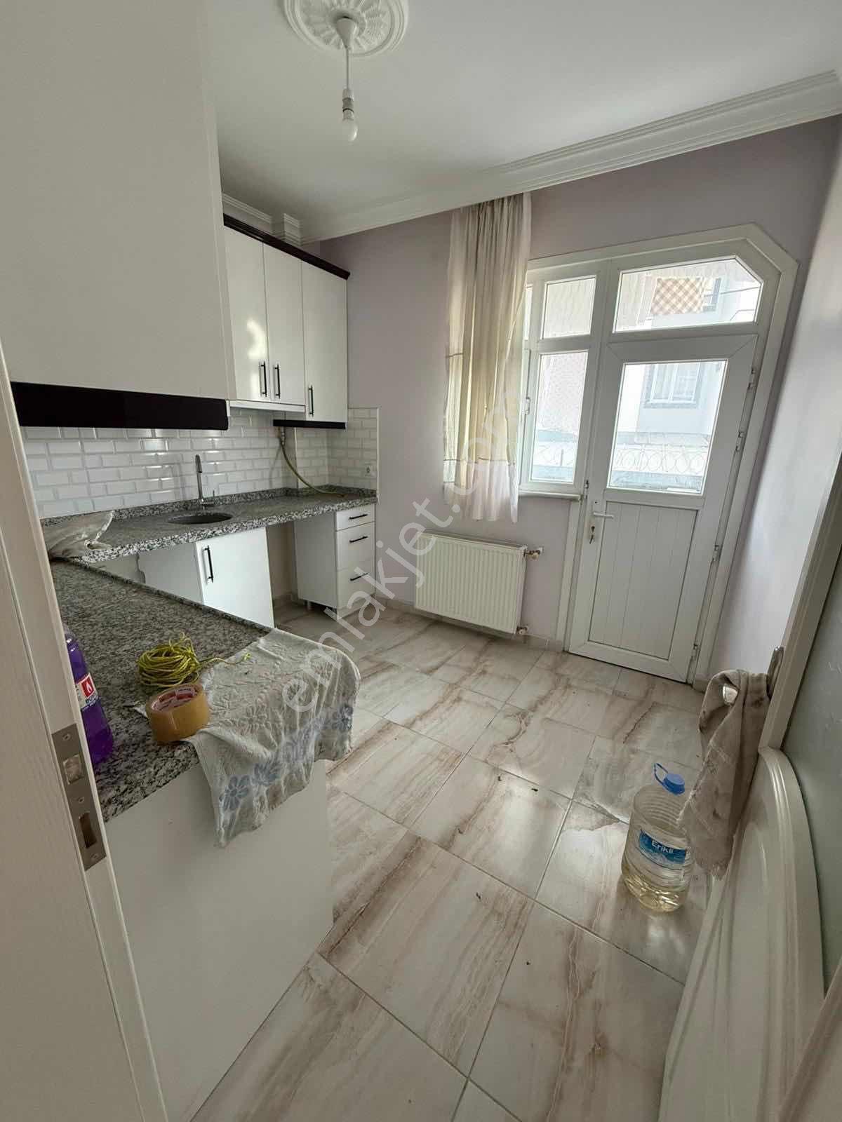 Sultanbeyli Ahmet Yesevi'de Kompe Bakımlı 3+1 Kiralık Daire - Görsel 4
