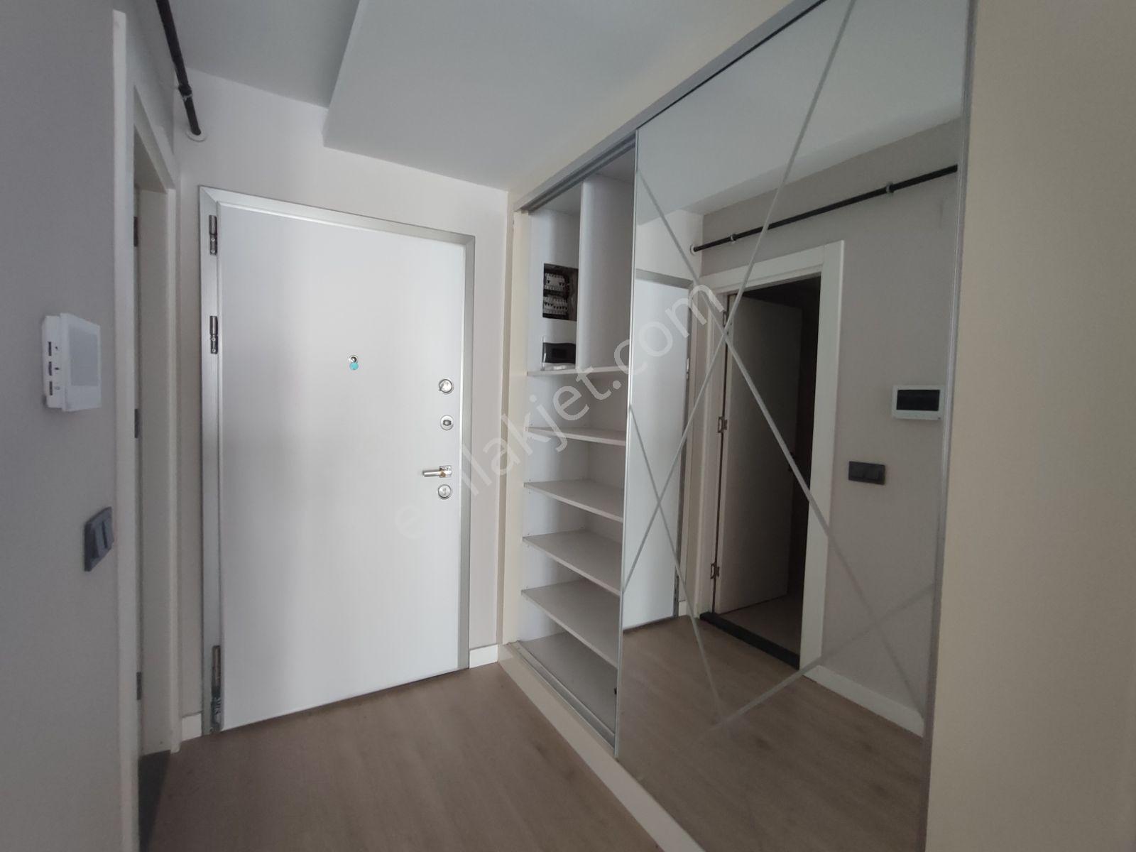 Türkmenbaşı Blvr Az Katlı Lüks Site 3+1 Satılık Daire - Görsel 7