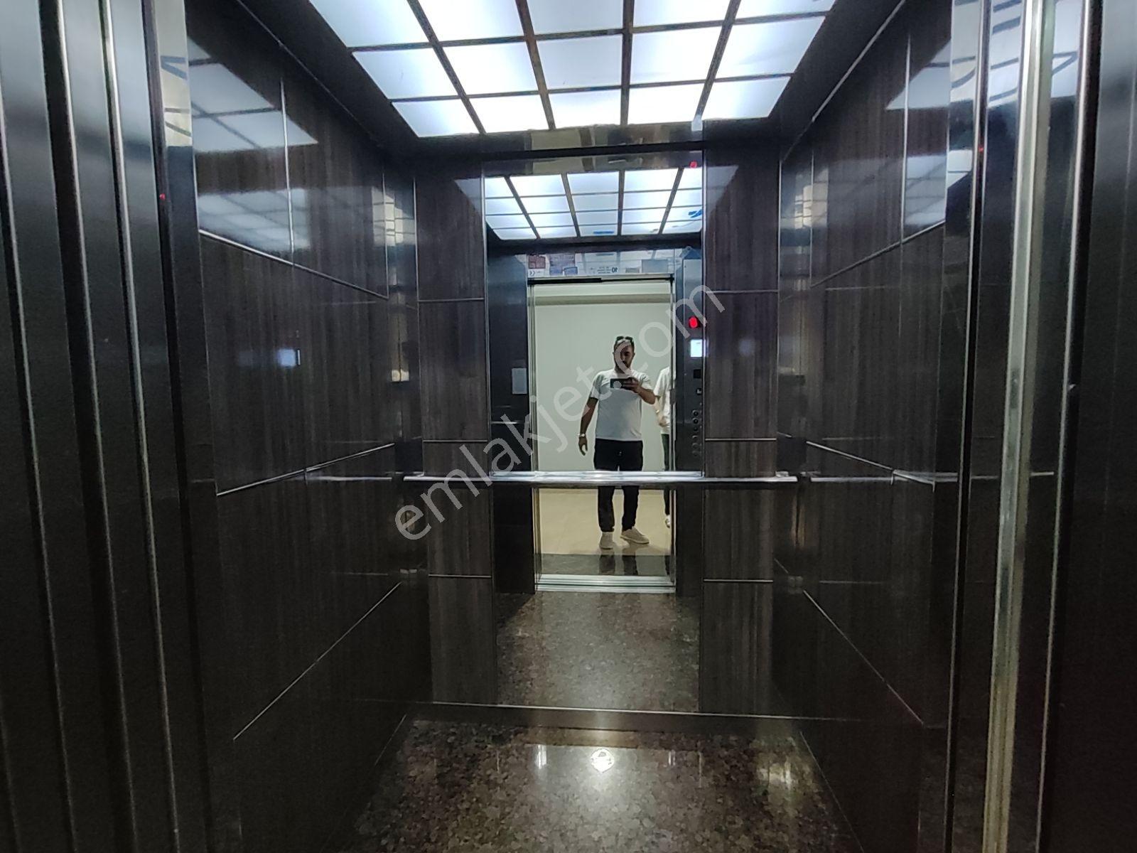 Türkmenbaşı Blvr Az Katlı Lüks Site 3+1 Satılık Daire - Görsel 28