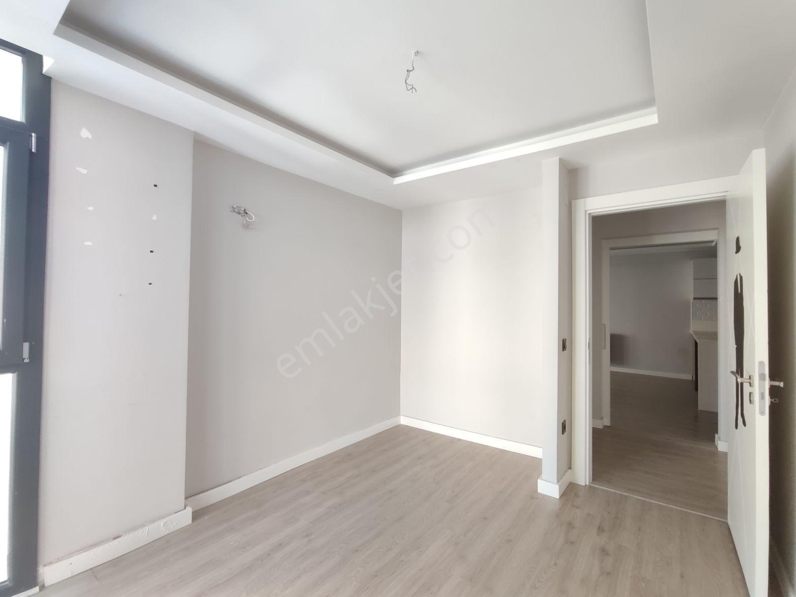 Türkmenbaşı Blvr Az Katlı Lüks Site 3+1 Satılık Daire - Görsel 9