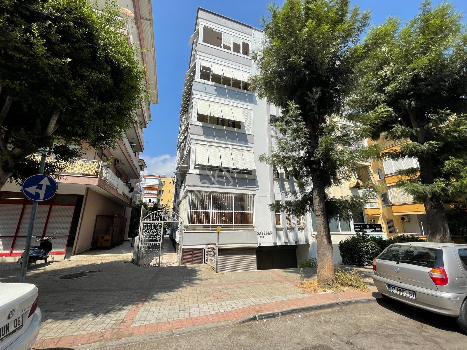 Alanya Merkez'de Kiralık 2+1 Ayrı Mutfak Daire - Görsel 34