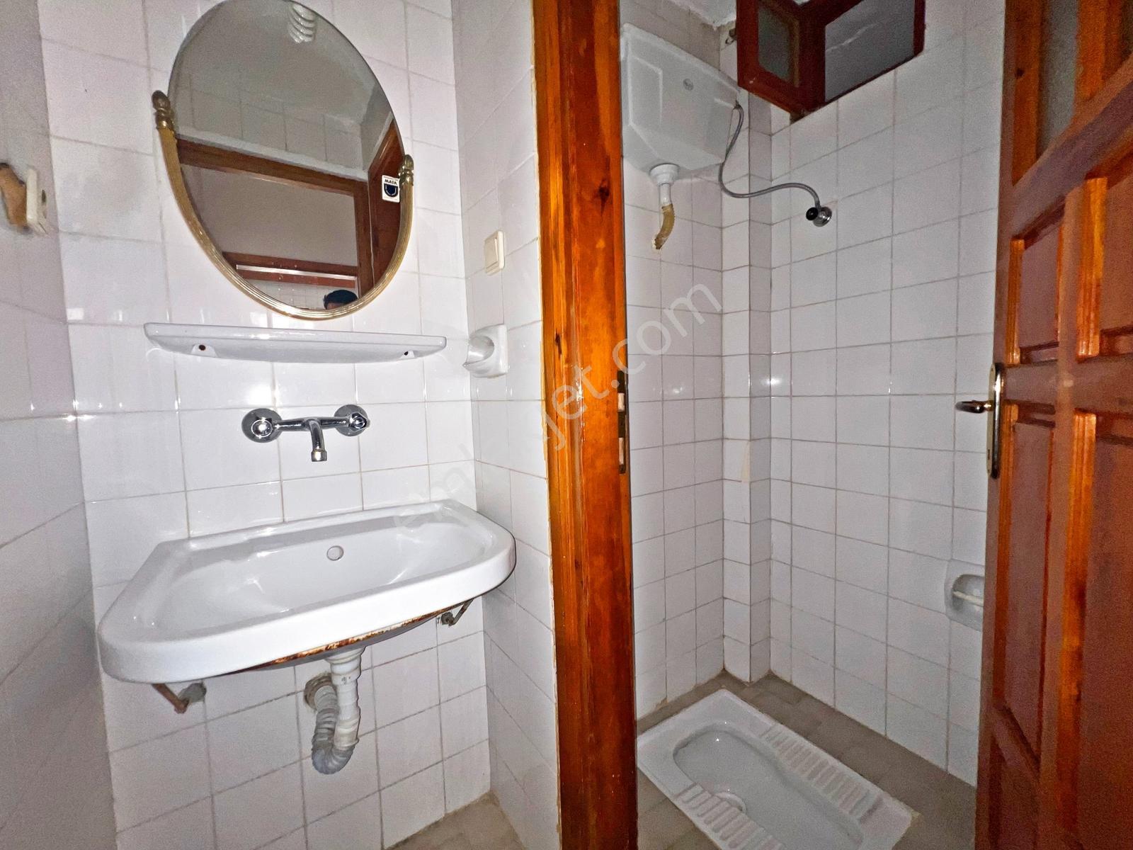 Alanya Merkez'de Kiralık 2+1 Ayrı Mutfak Daire - Görsel 28