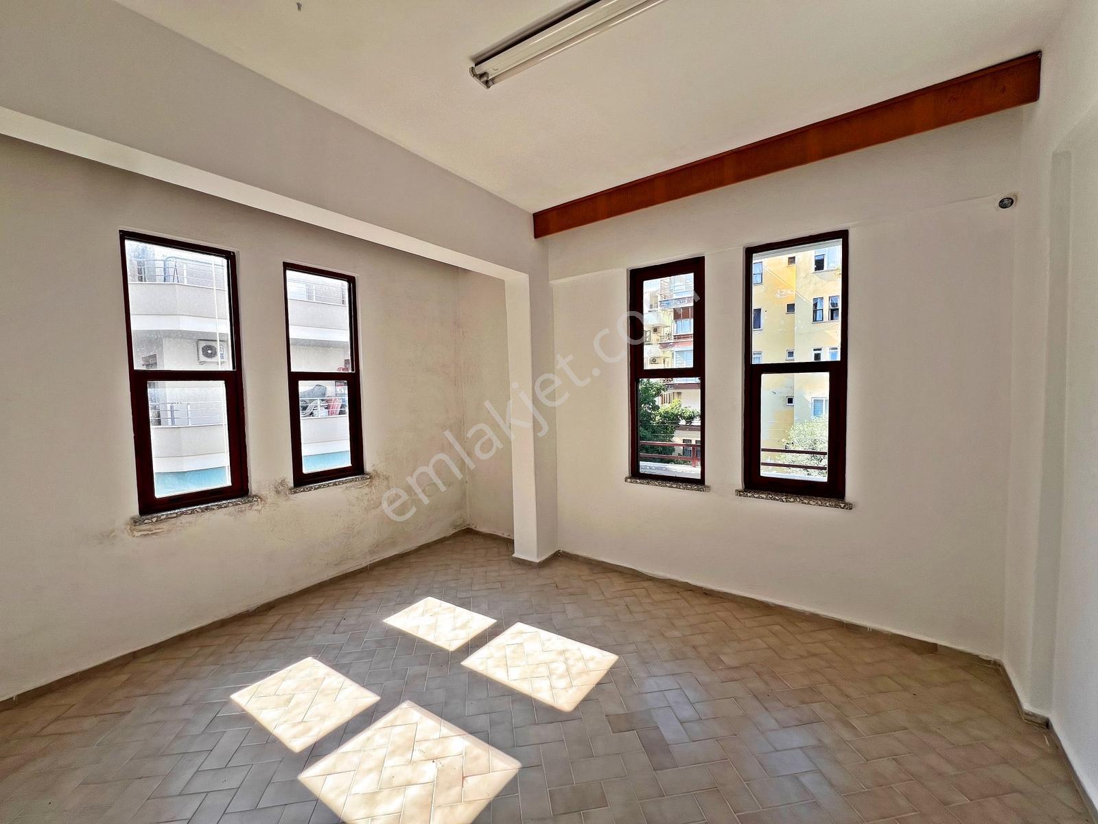 Alanya Merkez'de Kiralık 2+1 Ayrı Mutfak Daire - Görsel 10