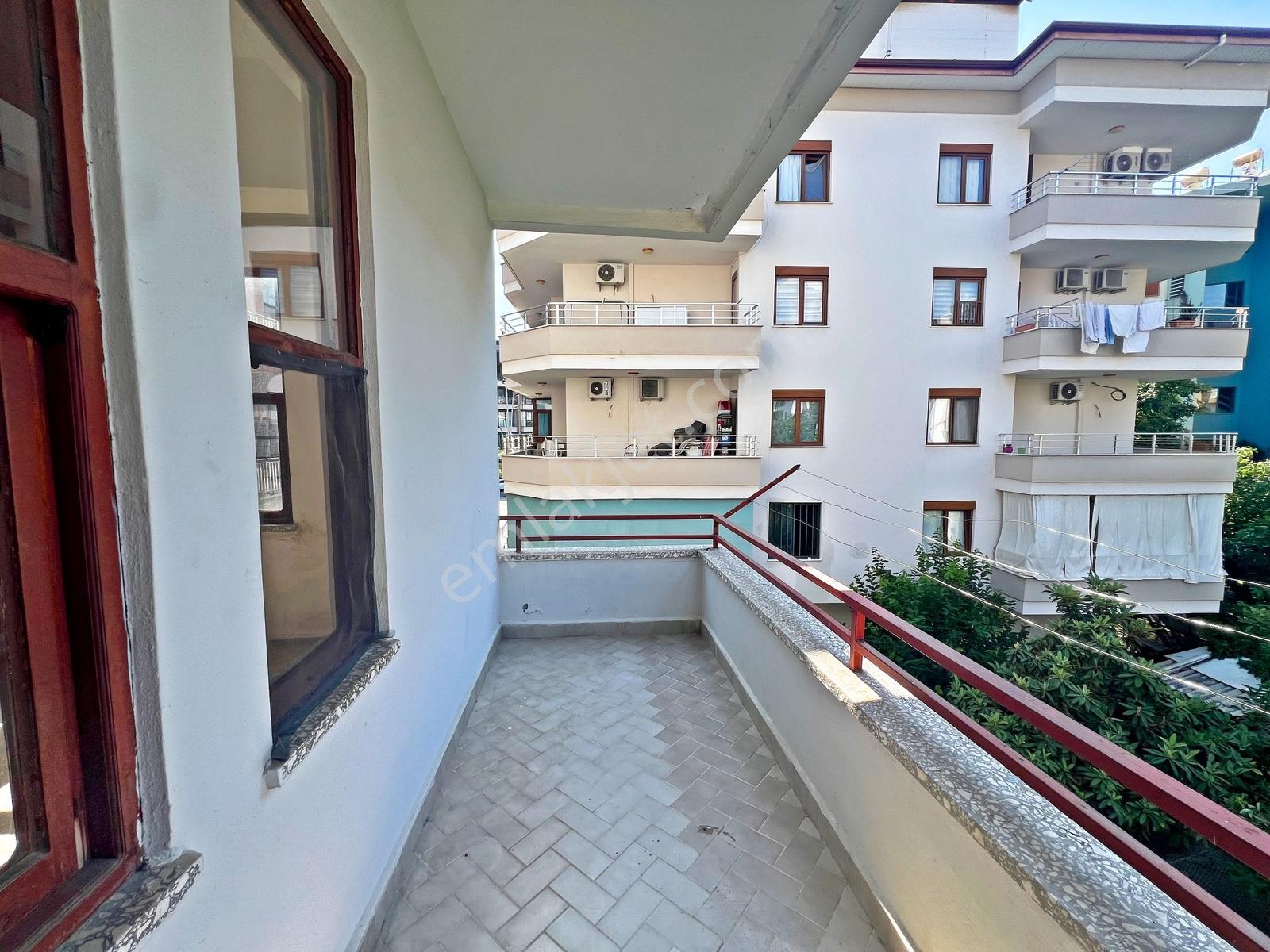 Alanya Merkez'de Kiralık 2+1 Ayrı Mutfak Daire - Görsel 23