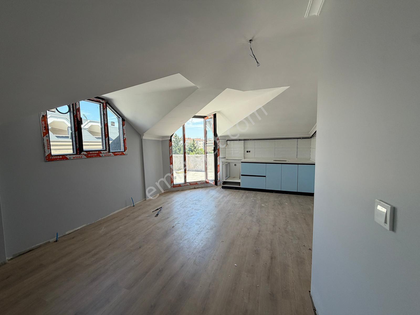 Bahçelievler'de Sıfır 4+2 Dubleks Daire, 190m², Kapalı Otoparklı - Görsel 20