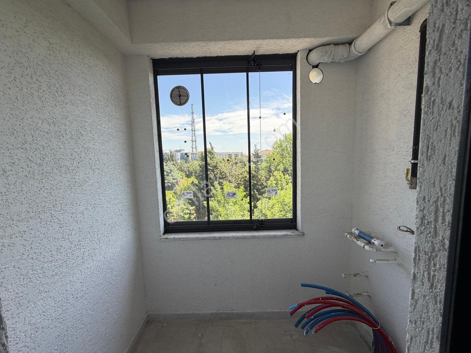 Bahçelievler'de Sıfır 4+2 Dubleks Daire, 190m², Kapalı Otoparklı - Görsel 6