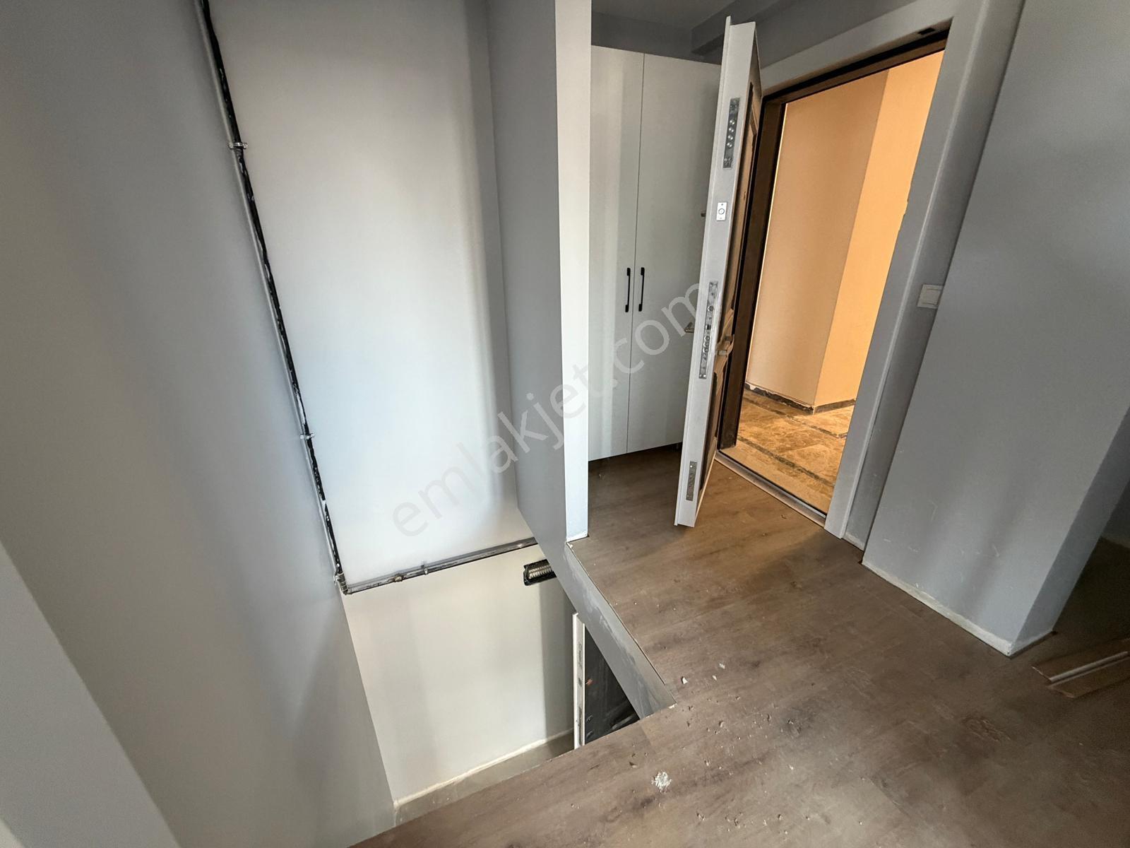 Bahçelievler'de Sıfır 4+2 Dubleks Daire, 190m², Kapalı Otoparklı - Görsel 12