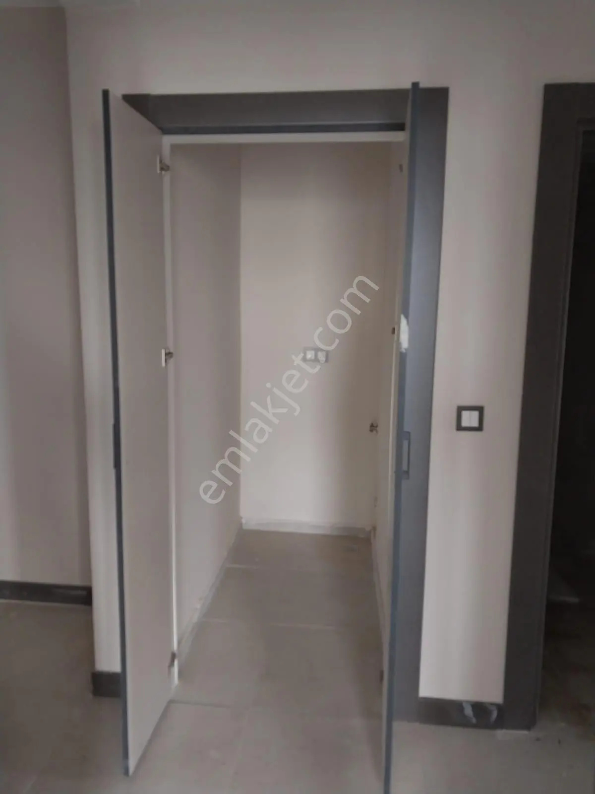 Adana Sarıçam Buruk Tokilerinde Yola Yakın Konumda 2+1 Fırsat Hiç Kullanılmamış Kiralık Daire - Görsel 5