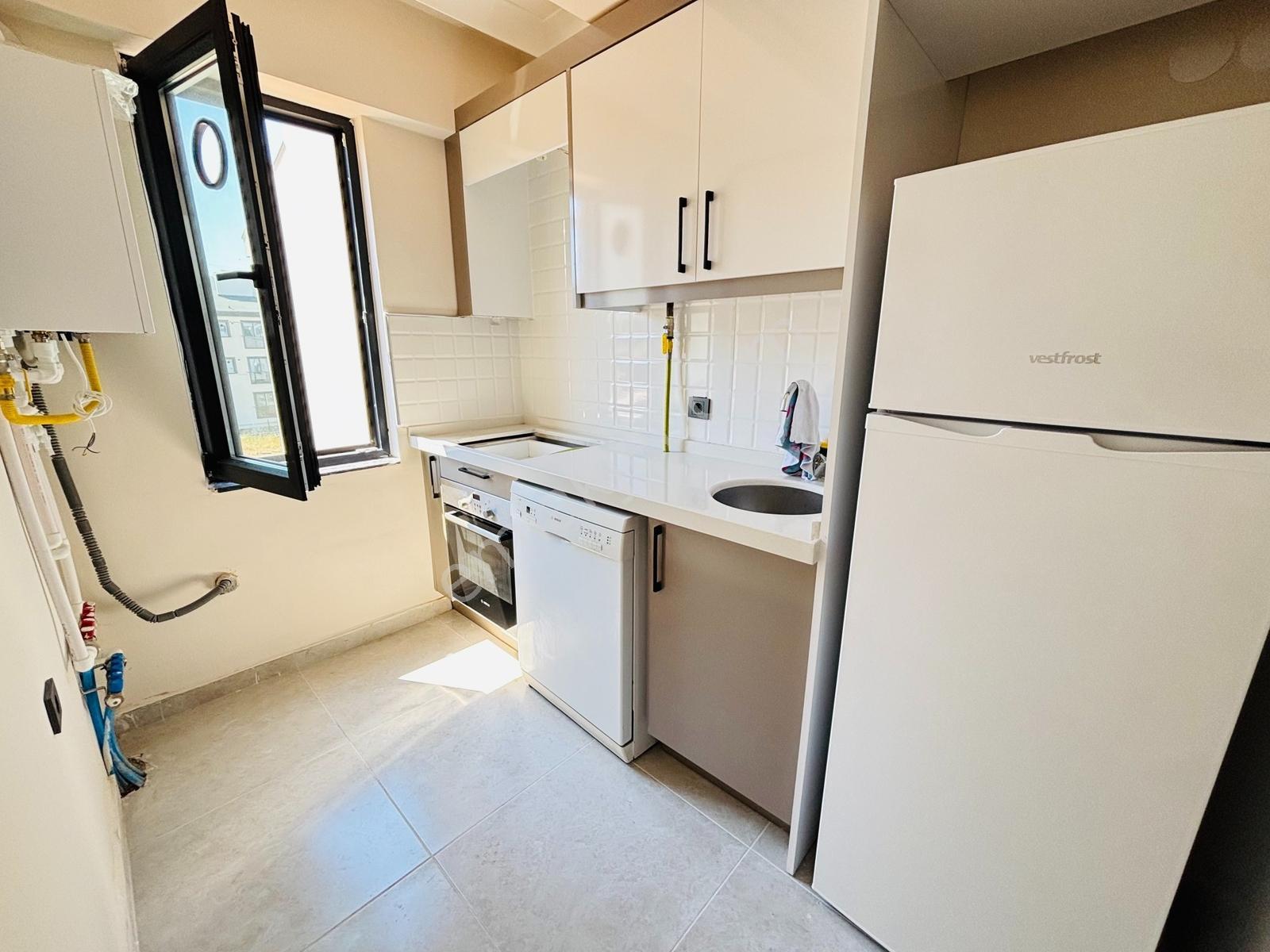 Sevinç'ten Yeni Mahallede Full Eşyalı Ara Kat 2+0 Kiralık Daire - Görsel 10