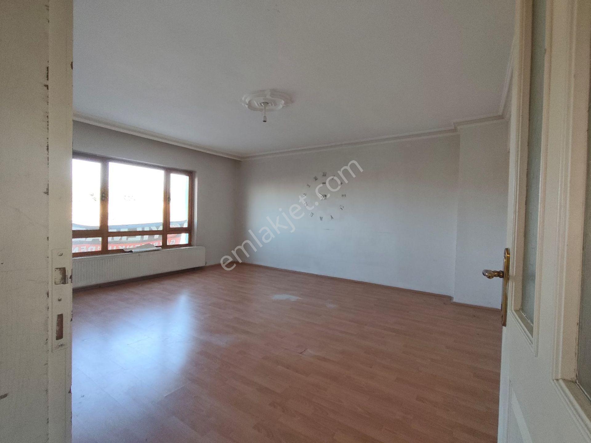 Yılmaz Gayrimenkul Tandoğan Mah 3+1 2. Kat Konumunda 22 Bin Tl Merkezi Konumda Yapılı Daire 125m2.. - Görsel 16