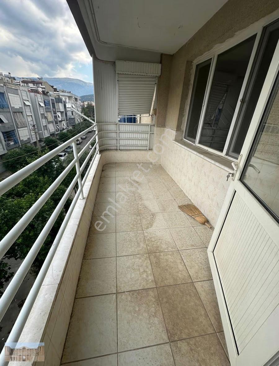 Kiralık Çınarlı Park Karşısında 3+1 Geniş Ferah Daire - Görsel 24