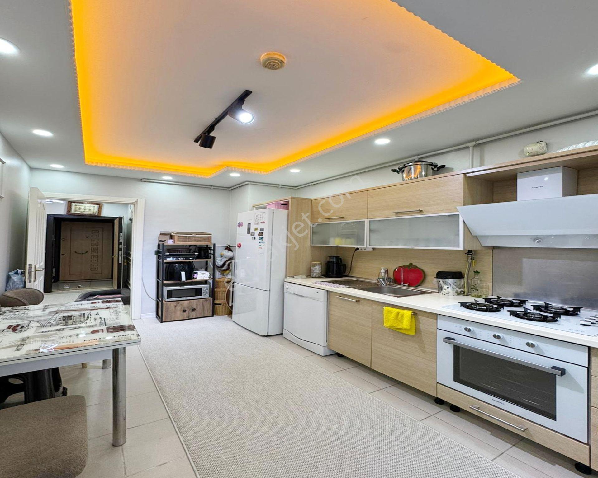 Site İçerisinde Full Dekorlu Hazır Kiracılı Balkonlu 2+1 Satılık Daire - Görsel 11