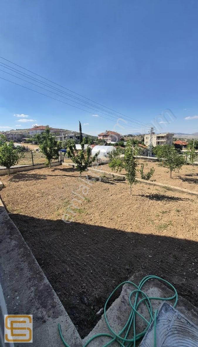 Küçükköyde Eşsiz Vadi Manzaralı, Geniş Bahçeli Ve Eşyalı Satılı - Görsel 25