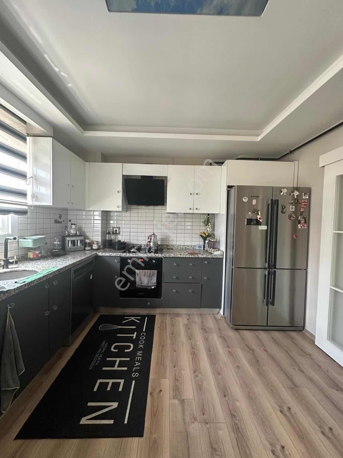 Bulvar Üzeri 3+1 Teraslı Cam Harici Cam Balkon İskanlı Hasarsız - Görsel 12