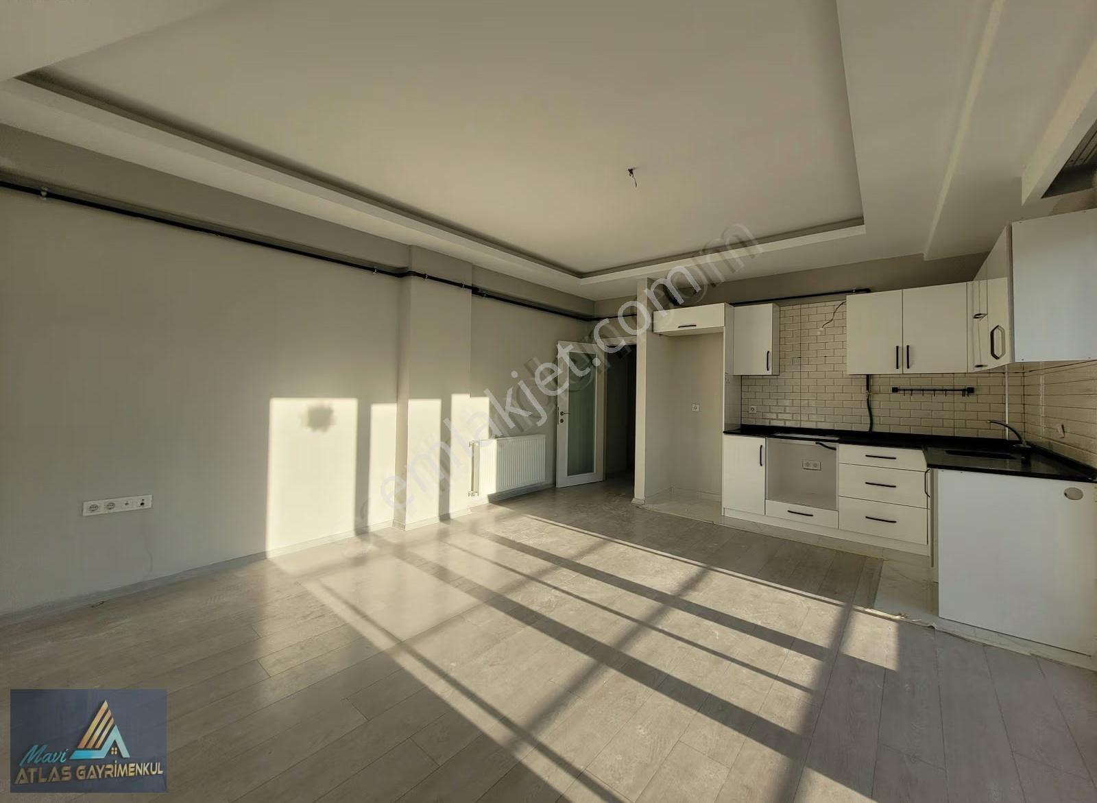 Mavi Atlastan Esenevler De Merkezi Konumda Kiralık 2+1 Daire - Görsel 24