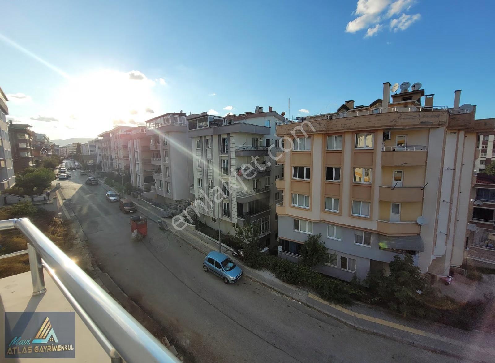 Mavi Atlastan Esenevler De Merkezi Konumda Kiralık 2+1 Daire - Görsel 16