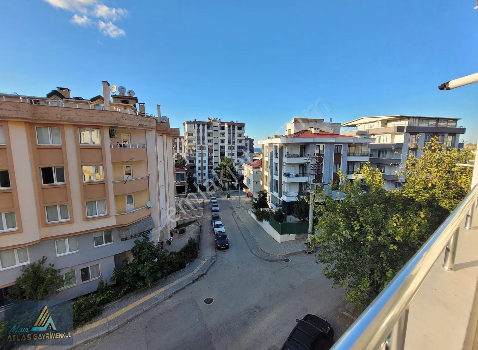Mavi Atlastan Esenevler De Merkezi Konumda Kiralık 2+1 Daire - Görsel 14