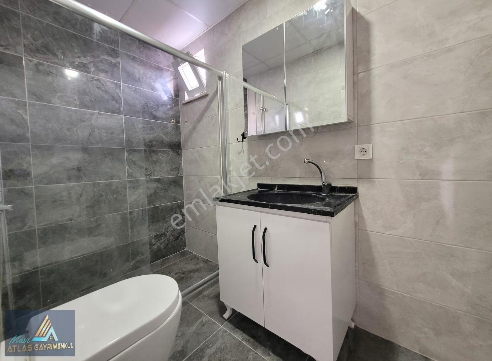 Mavi Atlastan Esenevler De Merkezi Konumda Kiralık 2+1 Daire - Görsel 18